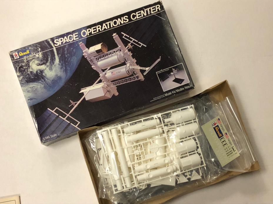 Revell 1:144 Space Operations Center Plastic Model