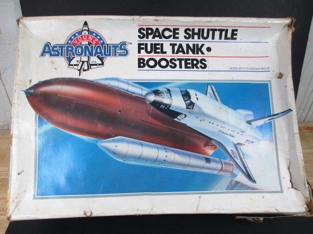 Monogram 1:72 Space Shuttle w/ Fuel Tank & Boosters Young Astronauts Kit #5900U