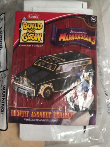 Lowes Build and Grow Wood Building Kit Madagascar 3 Luxury Assault Vehicle New