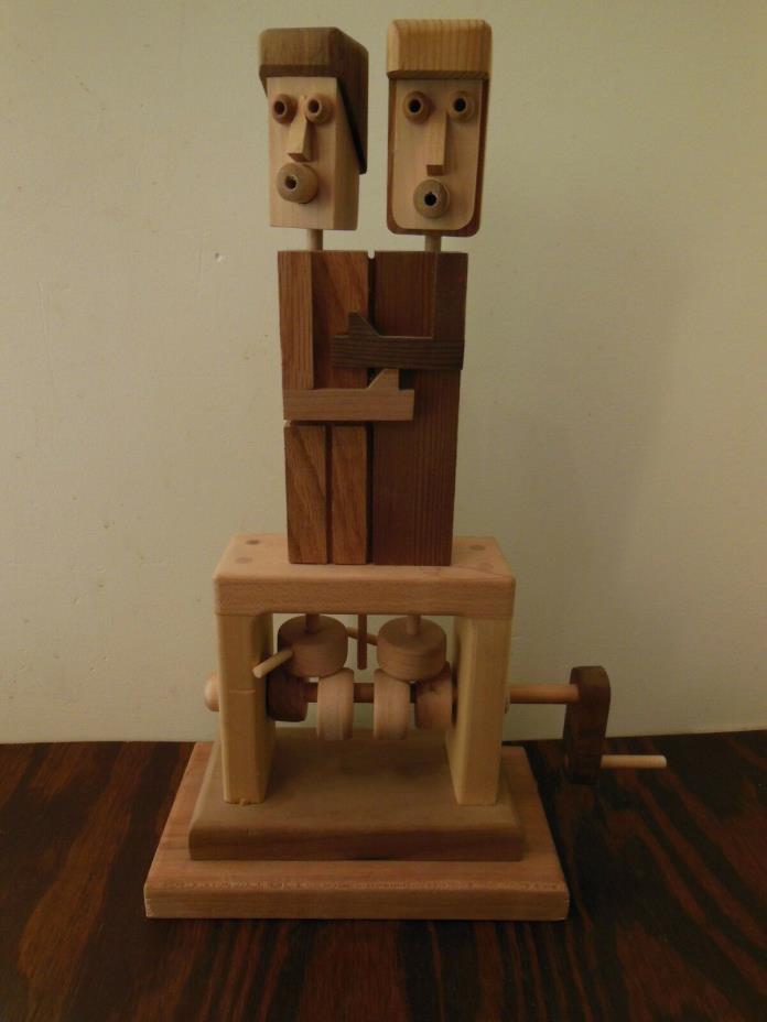 Wood Mechanical Crank Operation Kissing Couple*LOOKs like Timberkits* TOO CUTE!