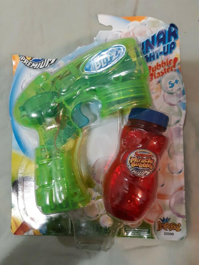 Bubble blitz Blaster Super Miracle Bubbles By Imperial Toy 20999. Age 5+