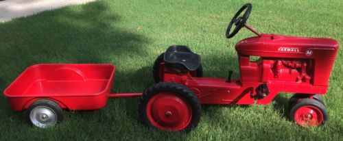 Antique Eska McCormick Farmall Red Pedal Tractor Original