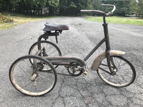 Antique prewar Toledo wheel co. BlueStreak Skip Tooth  chain drive tricycle