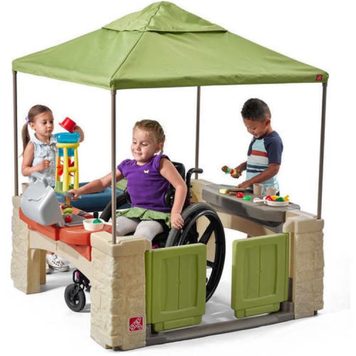 Step2 All-Around Playtime Patio with Canopy