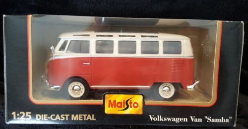 NEW MAISTO SPECIAL EDITION 1:25 VOLKSWAGON VAN SAMBA (MAISTO-1)