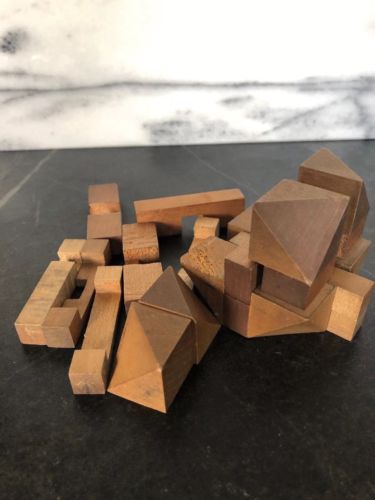 VINTAGE WOOD PUZZLE BALL MADE IN JAPAN? In Pieces! Can You Put It Together?