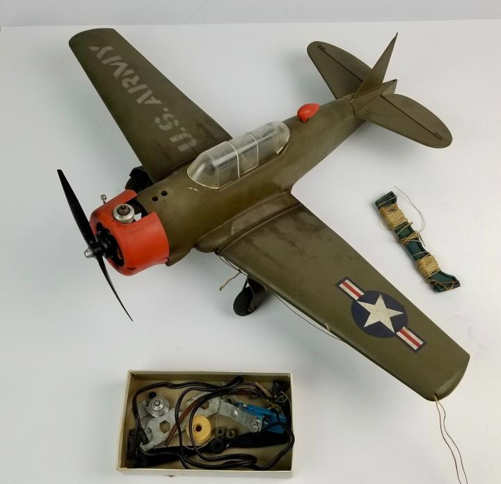 Wen Mac AT-6 Texan Trainer Army Airplane w/ Gas motor  w/ extra parts