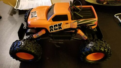 Orange RCK GRWLR Remote Controlled Rock Crawler Maisto Tech 27 MHz. Loads of fun