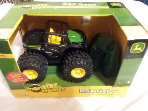 John Deere  Monster Treads Full Function Radio Control RSX Gator