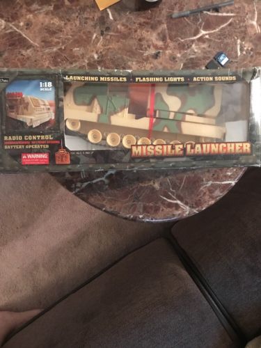 Brand New MotorWorks VS#2003 721484 Military Series 1:18 Missile Launcher