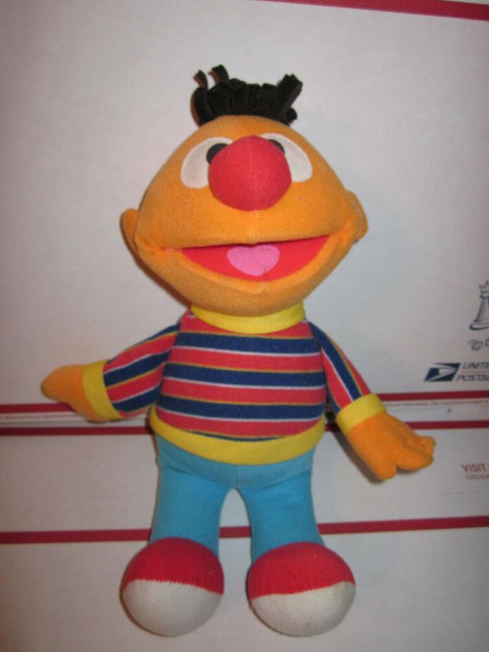Fisher Price : 2013 Sesame Street Ernie Stuffed Doll