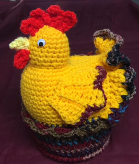 CROCHET GOLDEN HEN ON NEST.COLOR GOLD WITH MULTI TRIM.SIZE 6 HIGH.#IMG-16.