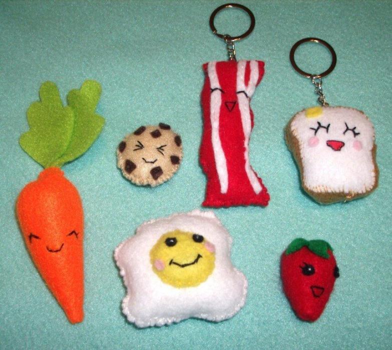 Lot of 6 mini food plush/keychain: egg, bacon, cookie, carrot, toast, strawberry