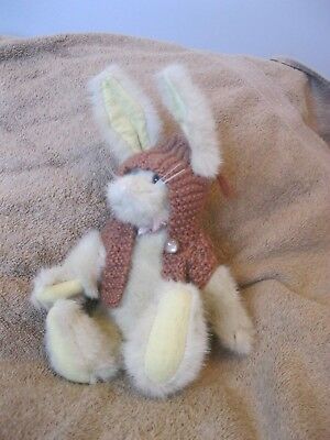 BUNNY, The Boyds Collection, 1994, jointed stuffed animal sitting about 9
