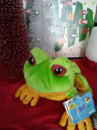 WEBKINZ TREE FROG NEW WITH SEALED CODE - UN-USED