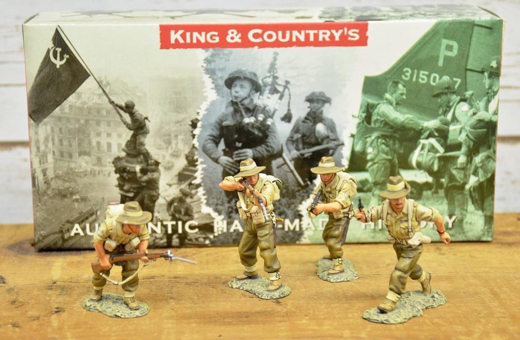 King & Country EA003 WWII 8th Army Australian Attack W/ Box Retired Rare