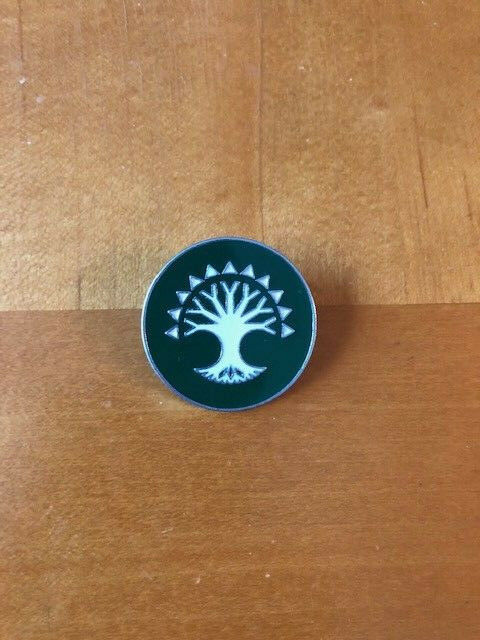 Magic the Gathering SELESNYA GUILD KIT ENAMEL PIN