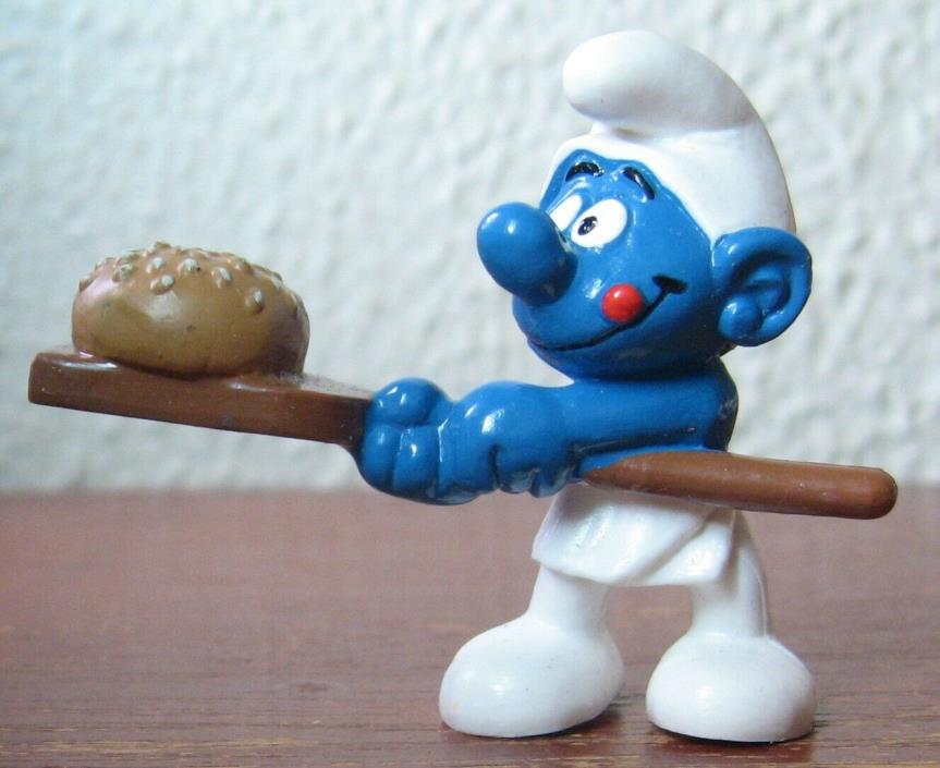 Smurfs - McDonald's Bread Smurf!