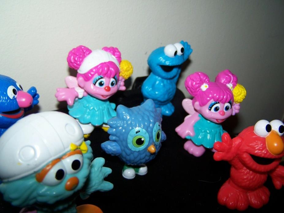 LOT OF 10 SESAME STREET CHARACTERS & 3 MORE MINIATURES PRESCHOOL PLAY TOYS