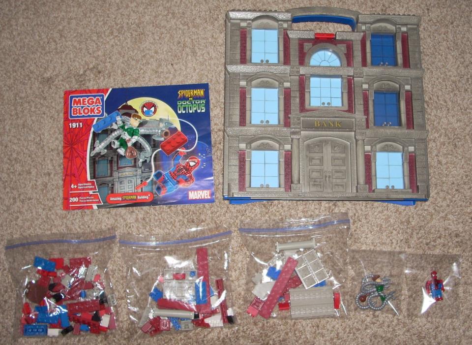 2004 Mega Bloks Marvel Spider-man vs Doctor Octopus Bank Building Set #1911