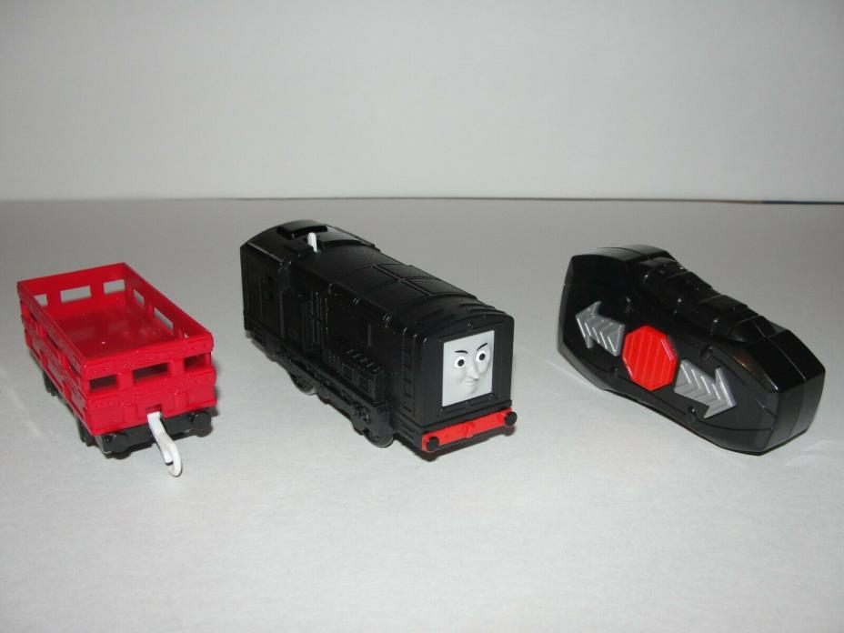 Thomas & Friends Motorized TrackMaster Remote Control R/C Diesel w/ Car RARE