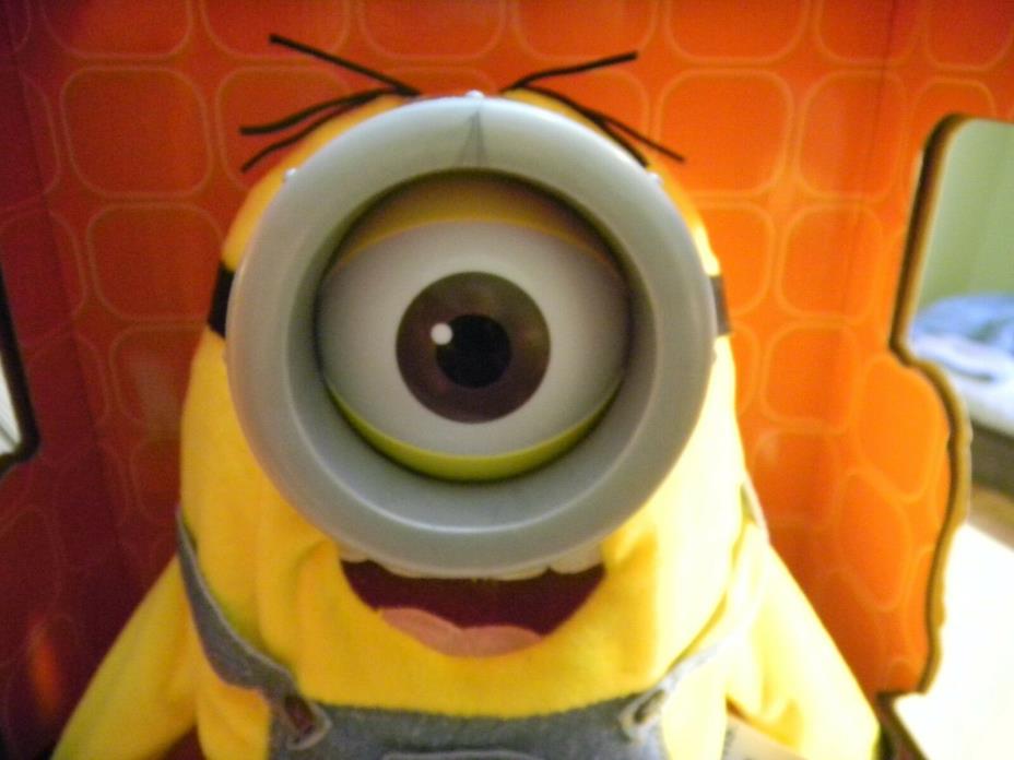Tumblin' Stuart Minions Doll Tumble Fall Rise Talk NEW NIB