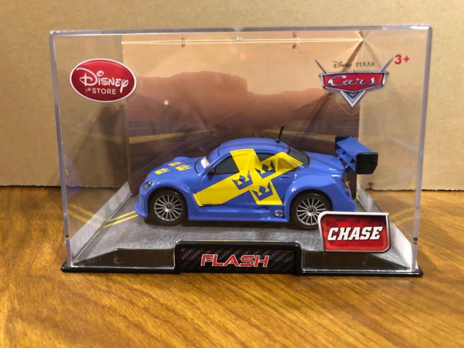 DISNEY PIXAR CARS **DISNEY STORE FLASH CHASE EXCLUSIVE W/CASE 1:43** NEW SEALED