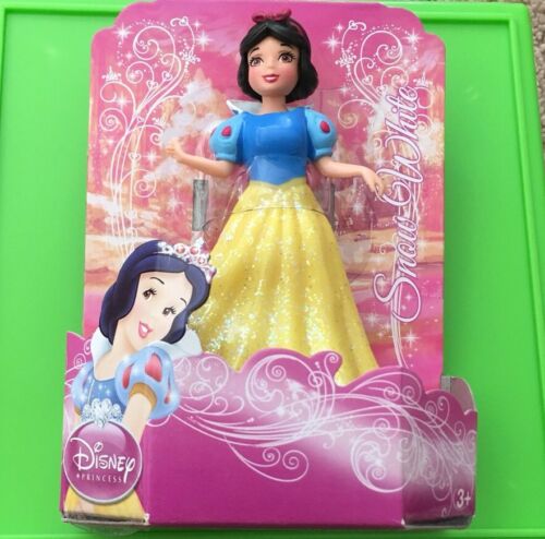 Disney Snow White Princess Mattel Favorite Moments Figure New In Box!