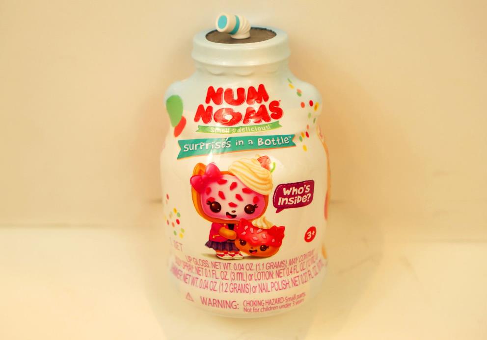 ?? *Num Noms* Mystery Makeup Surprise in a bottle Ships IMDTLY AUTHENTIC - RARE