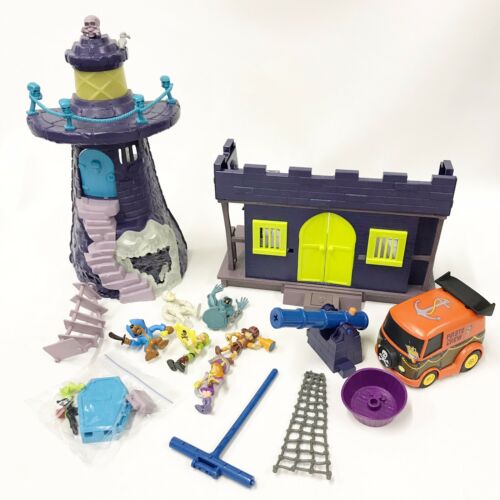 Scooby Doo Pirate Fort + Crystal Cove Lighthouse + Figures + Pirate Crew Van