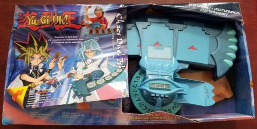 Mattel Yu-Gi-Oh! Chaos Duel Disk Card Launcher - Original Kazuki Takahashi