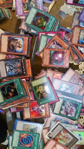 collection YUGIOH CARDS LOT OF 4000 cards  (Commons Lot),