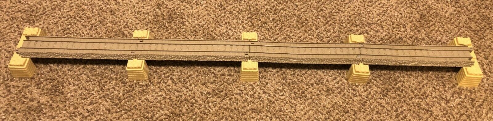 Thomas The Train Trackmaster 9 Piece Riser and Track Set