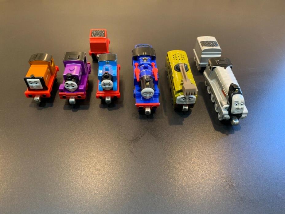 Lot of 6 Thomas the Tank Engine and Friends and 2 Tenders