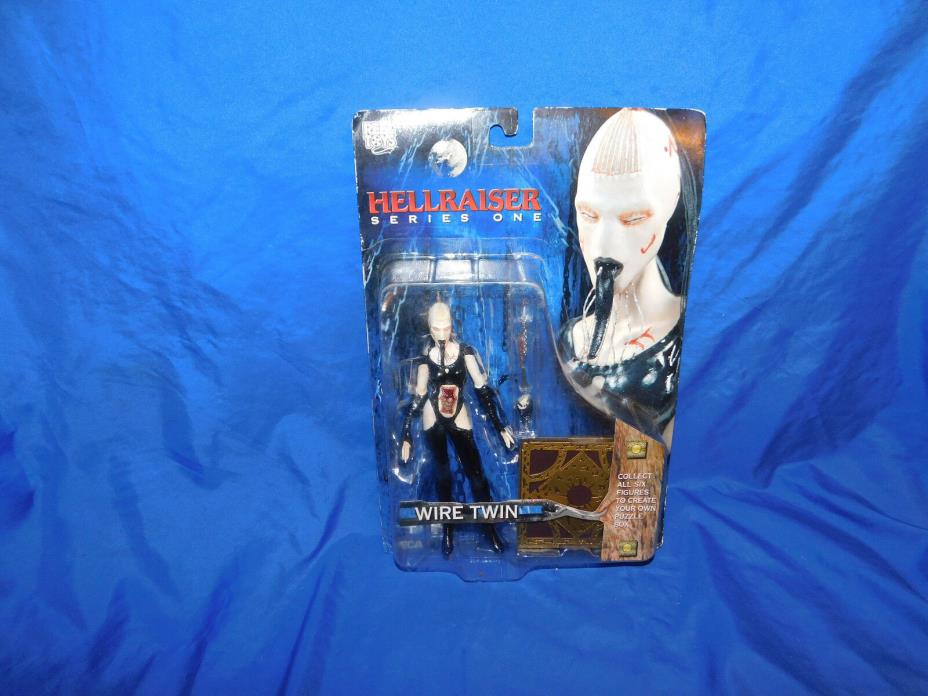 NECA/REEL TOYS - Hellraiser Series - WIRE TWIN Figure (2003) Sealed on Card