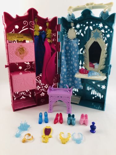 DISNEY FROZEN Anna and Elsa's Royal Closet Playset Mattel