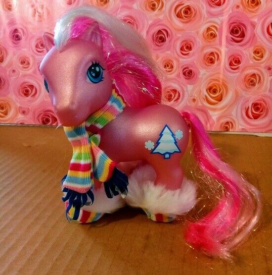 My Little Pony G3 Mittens Pink Christmas Tree Winter Pony w/ Mittens Scarf EUC