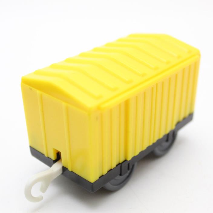 Thomas & Friends Trackmaster YELLOW BOXCAR