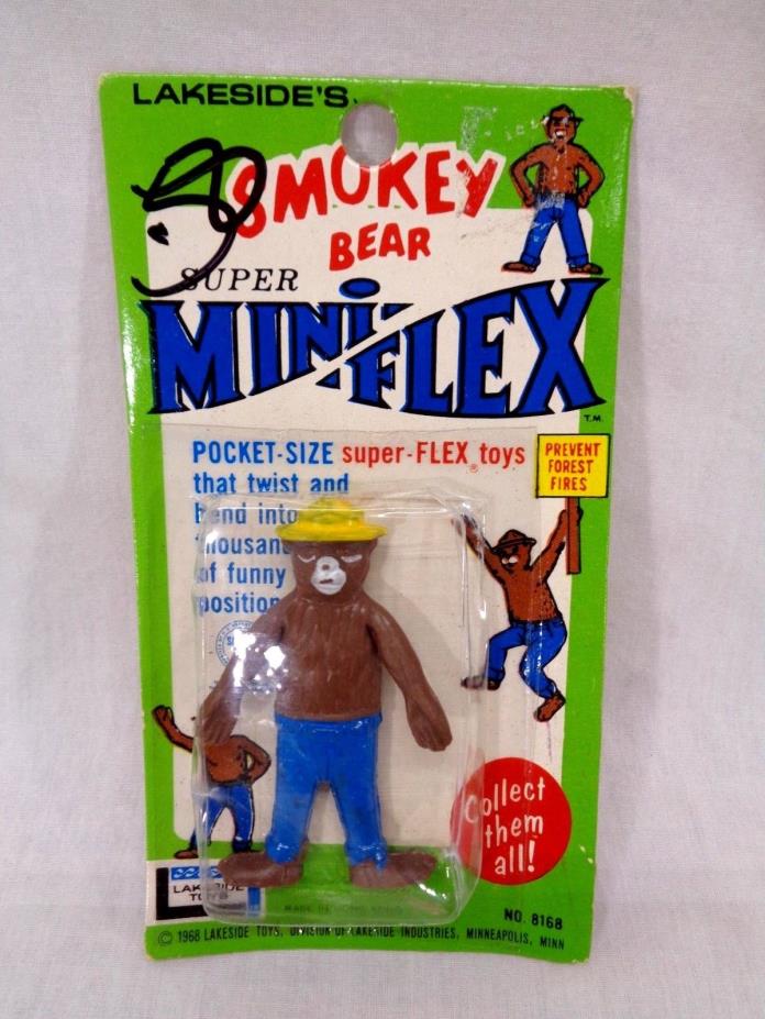 SMOKEY BEAR 1968 RARE Vintage Lakeside Toys Super Mini Flex Pocket Size NIB