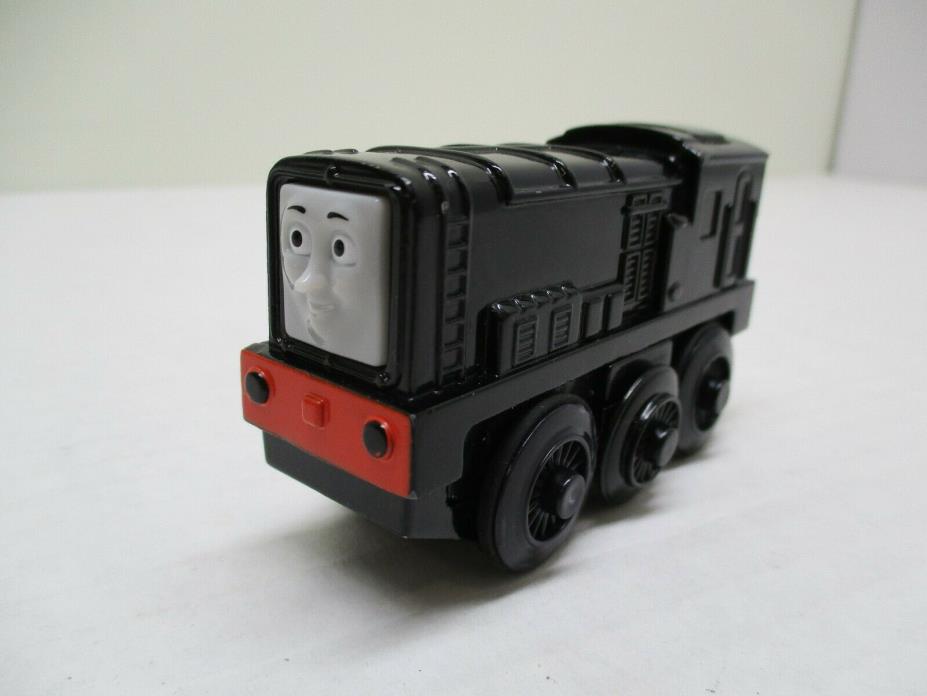 Thomas & Friends Wooden Railway Train Tank Engine Battery Powered Diesel EUC '12