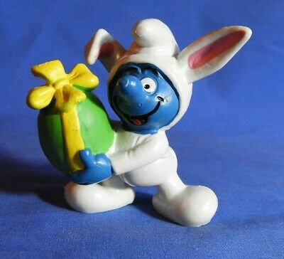 SMURF FIGURE wearing BUNNY EASTER SUIT * RARE VINTAGE  * EXCELLENT CONDITION