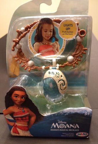 New Disney Moana Magical Light Up Necklace Heart Of Te Fiti Pacific toy jewelry