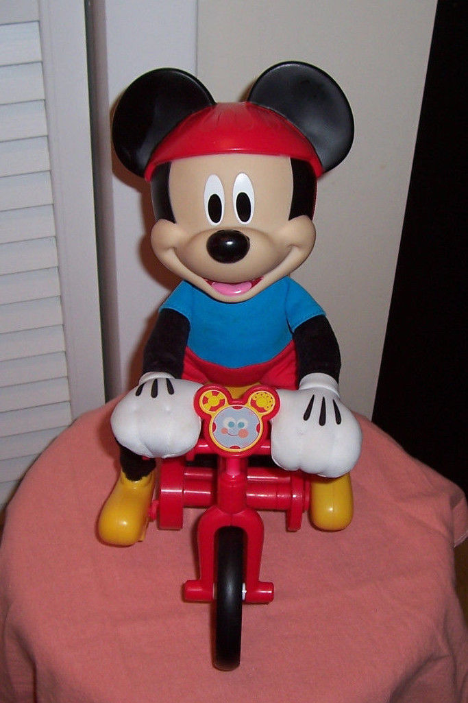 DISNEY Mickey Mouse Clubhouse Mickey on Bike Sillie Weelie Bike Action Talking