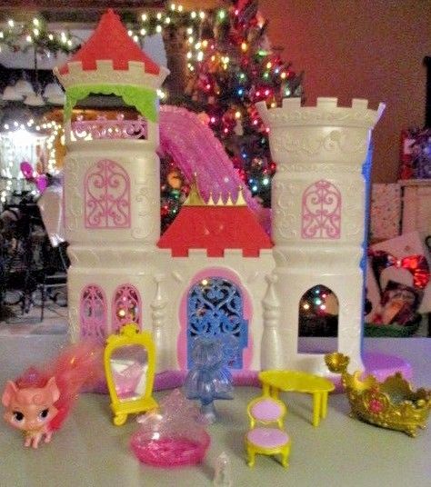 Disney Whisker Haven Lights Pawlace Playset (Disney's Princess Palace Pets)