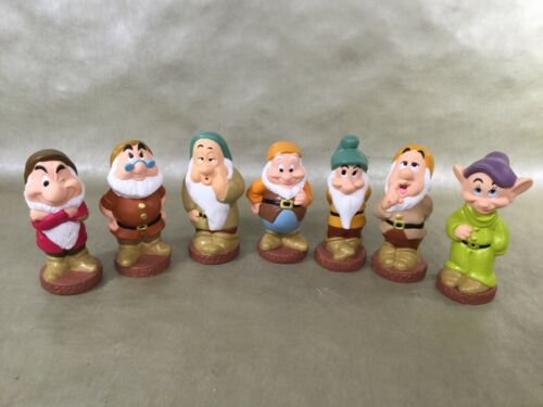 Disney Snow White 7 Dwarves Plastic Collectible Figures