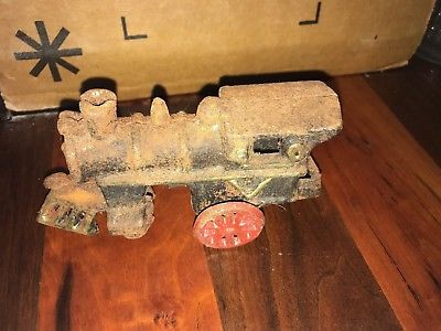Vintage Cast Iron Train steam engine 1940 old toy