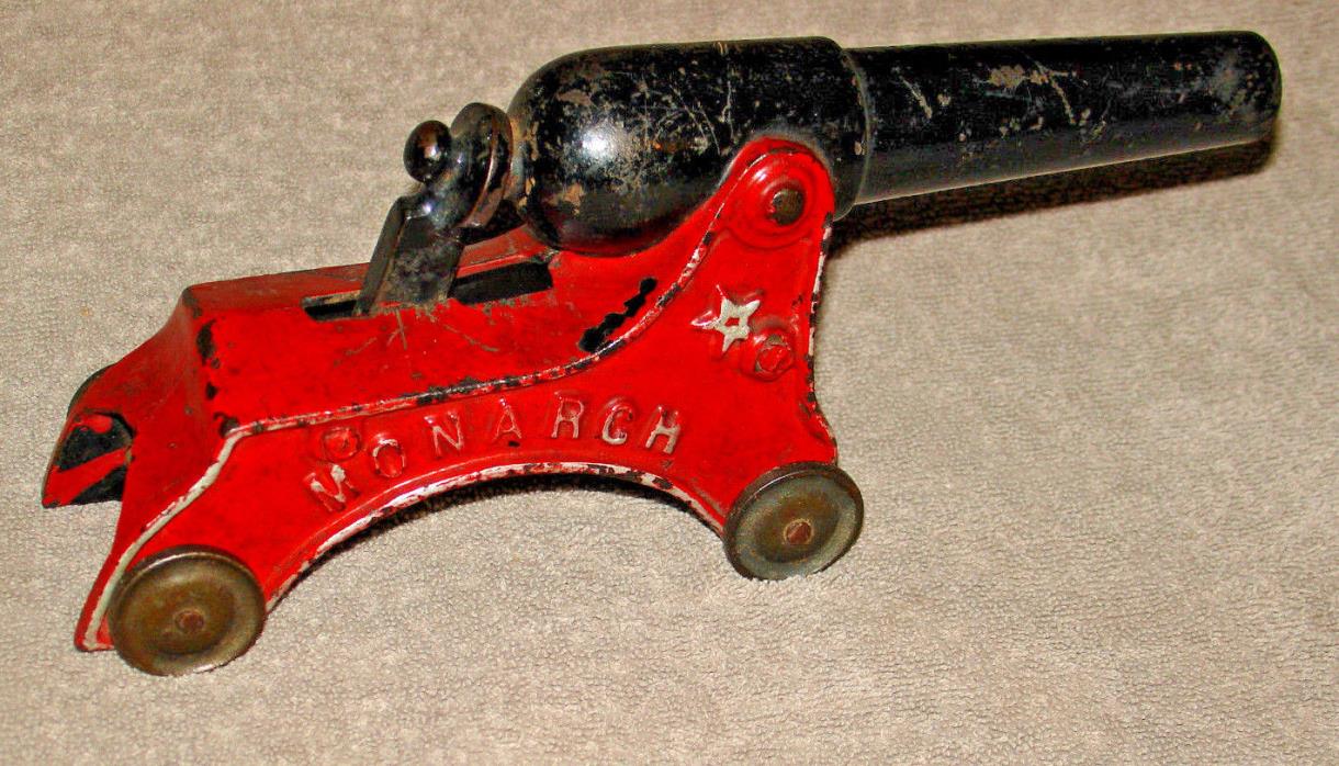 Very Rare Monarch 32 Cliber Large Cast Iron Toy Signal Cannon