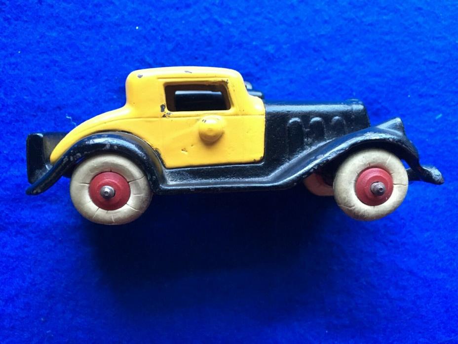 HUBLEY,CAST IRON 1933, COUPE, WITH DETACHABLE BODY,YELLOW/BLACK RARE RARE CAR 5