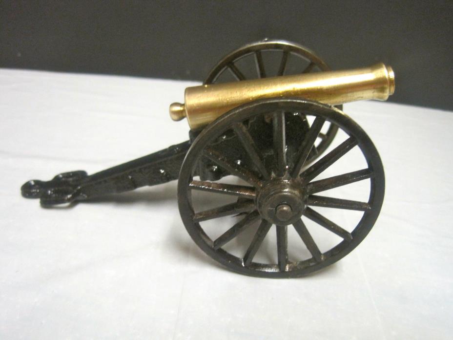 scale mini civil war cannon. brass barrel, iron frame, alloy wheels USA