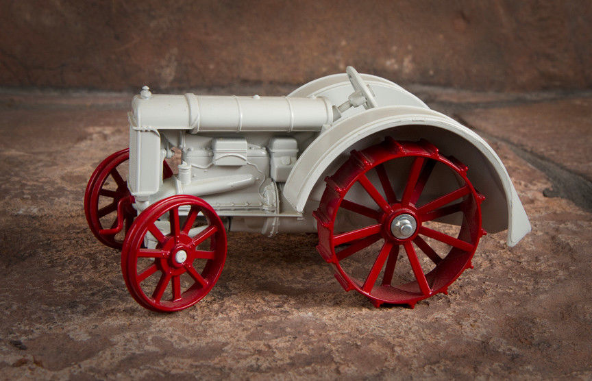 Collectable Cast Iron Fordson Grey and Red, near pristine condition